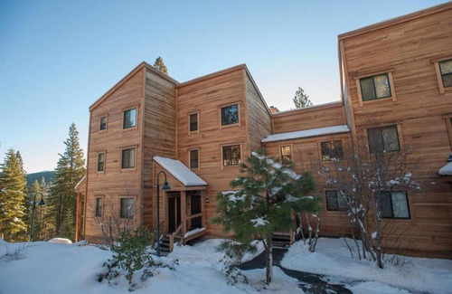 Truckee Casa | Gold Bend by Tahoe Mountain Properties