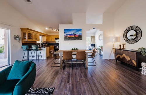 Gold Canyon Casa | Gold Canyon Peaceful Retreat - Private Pool & Hot Tub. Modern, cozy, tranquil!