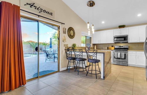 Gold Canyon Casa | Gold Canyon Superstition Foothills Retreat w/ Pool