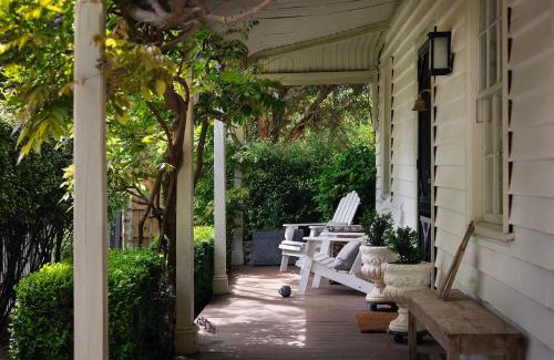 Hepburn Casa | Gold Finch - stunningly designed, dog-friendly