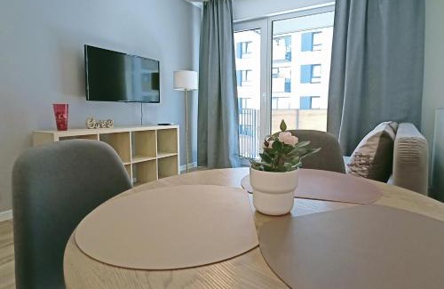 Pruszkow Apartamento | Gold Key komfortowe mieszkanie z parkingiem w centrum