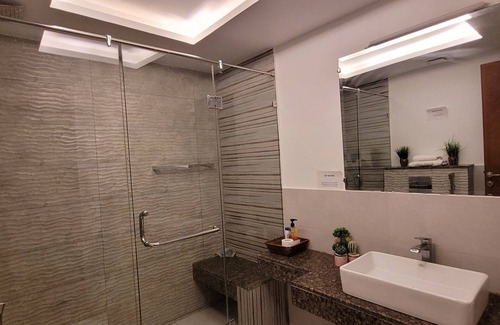 Lahore Hotel | Goldcrest Luxury Apartments