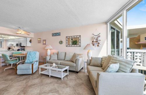 New Smyrna Beach Casa | Golden Arms 803