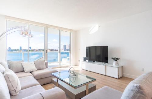 Sunny Isles Beach Apartamento | Golden Bay 502