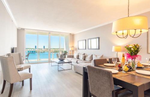 Sunny Isles Beach Apartamento | Golden Bay 808