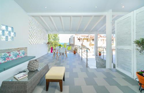 Chrisi Ammoudia Apartamento | Golden Beachside terrace