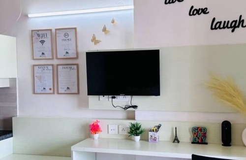 Greater Noida Apartamento | Golden Bliss By Buddies Home