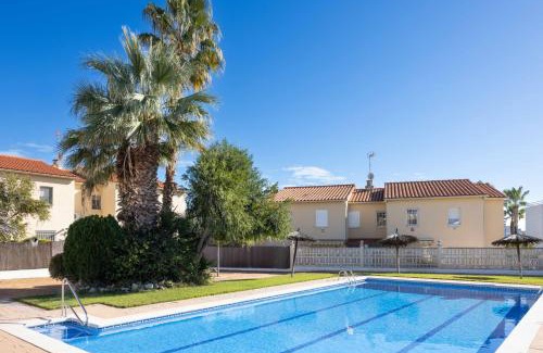 Vilafranca del Penedés Villa | Golden Coast Retreat by Fidalsa