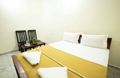 Kakabe Cabina | Golden Crest Residences