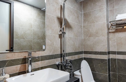 Hanoi Hotel | Golden Crown Hotel