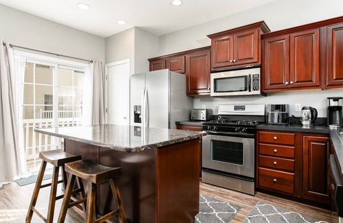Roseland Casa | Golden Dome Getaway<>Townhome 1.5 mi To ND