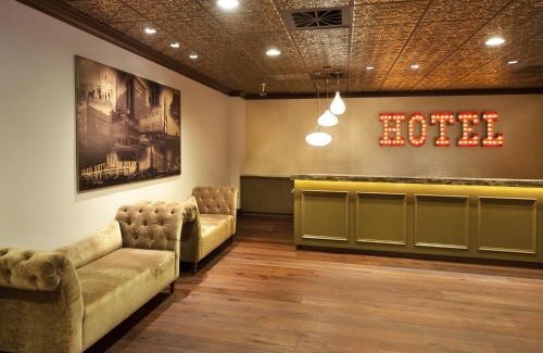Downtown Las Vegas Hotel | Golden Gate Casino Hotel