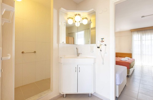 Kadnlar Denizi Mahallesi Hotel | Golden Gate Hotel