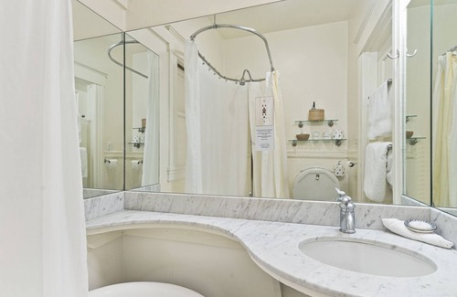 Lower Nob Hill Hotel | Golden Gate Hotel