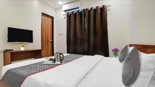 Rau Hotel | Golden Glory Scheme 103