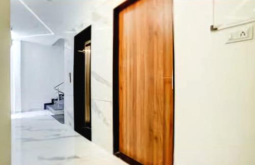 Rau Hotel | Golden Glory Scheme 103