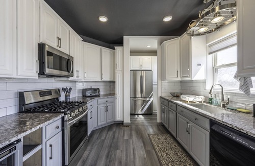 Pleasant View Casa | Golden Home on the Hill near Red Rocks