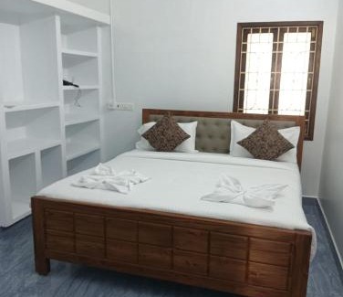 Pondicherry Beach Hotel | Golden Home Stay
