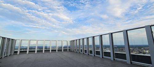 West Pomeranian Voivodeship Apartamento | Golden Horizon Hanza Tower - SPA & Sky View