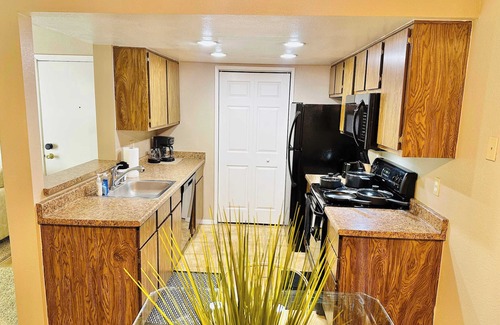 Reno/Tahoe Airport Apartamento | Golden Horizon Lodge