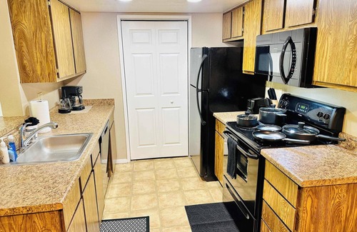 Reno/Tahoe Airport Apartamento | Golden Horizon Lodge