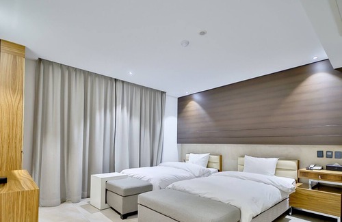 Ganseok-dong Hotel | Golden Hotel Incheon