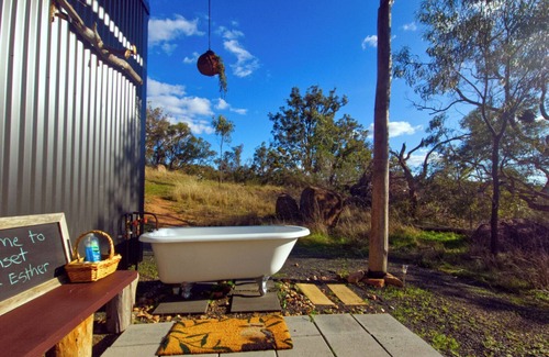 Frog Rock Cabina | Golden Hour Views: Sunset Cabin with Outdoor Bath