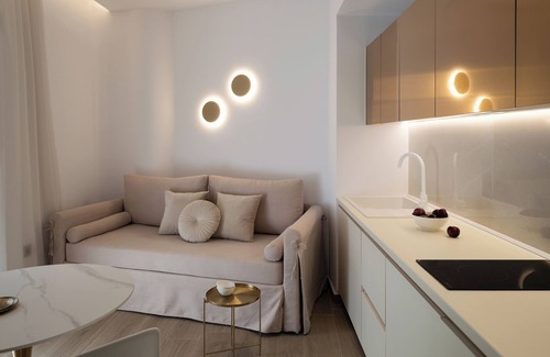 Bali Casa | Golden Luxury Suites