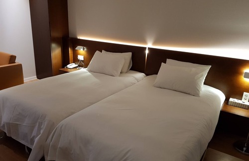 Gwangmyeong Hotel | Golden River Hotel