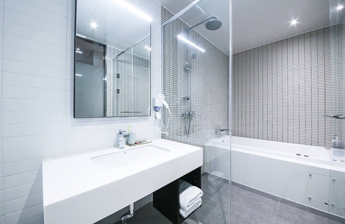 Gwangmyeong Hotel | Golden River Hotel