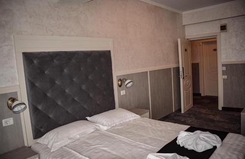 Constanta Hotel | Golden Rose Residence