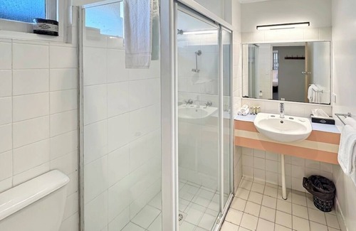 Forster Hotel | Golden Sands Motor Inn Forster