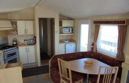 Ingoldmells Apartamento | Golden Sands: Richmond GS:- 6 berth, Blow heated, Access to the beach