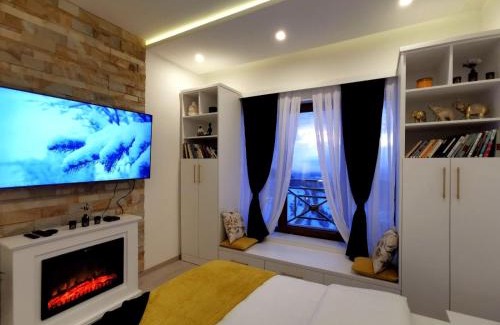 Lisina Apartamento | Golden Sky N Lux 57 Milmari Resort & Spa
