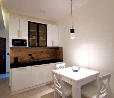 Lisina Apartamento | Golden Sky N Lux 57 Milmari Resort & Spa