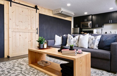 Tremonton Apartamento | Golden Spike Stable Getaway in Downtown Tremonton