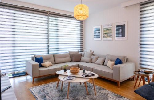 Kucukcekmece Apartamento | Golden Stones House Garden And Lake View