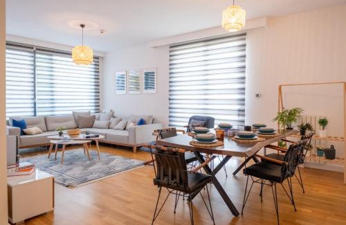 Kucukcekmece Apartamento | Golden Stones House Garden And Lake View