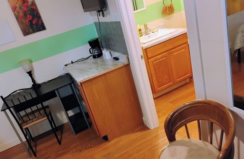 Lawton Casa | Golden Sunflower's Apartment G, Cameron University, Comanche county hospital!