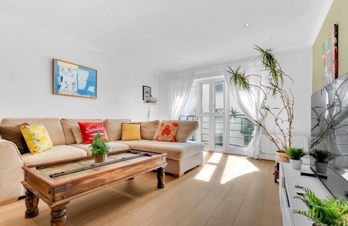 Brighton Casa | Golden Sunset House Free Parking By My Getaways