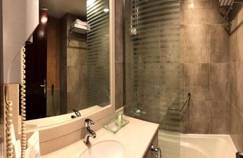 Al Khobar Hotel | Golden Tulip Al Khobar