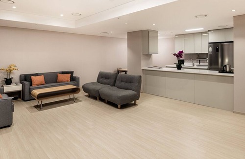 Unseo-dong Hotel | Golden Tulip Incheon Airport Hotel & Suites