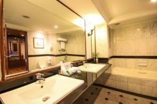Rama 9 Hotel | Golden Tulip Sovereign Hotel Bangkok