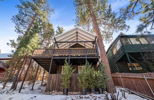 Big Bear City Cabina | Golden View Cabin in gorgeous Big Bear with WiFi