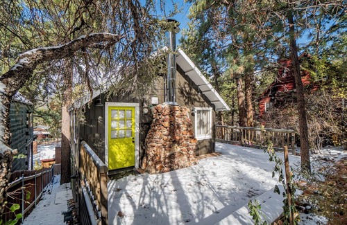 Big Bear City Cabina | Golden View Cabin in gorgeous Big Bear with WiFi
