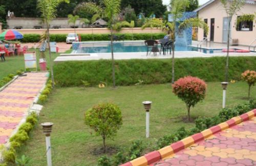 Kanthi Complejo | Golden View Resort and Restaurant