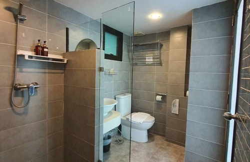 Wua Lai Hotel | Goldenbell Hotel Chiangmai