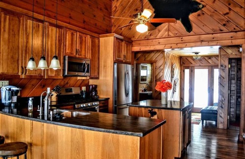 Lac du Flambeau Casa | Goldfinch Getaway - Fence Lake