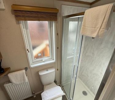 Malton Casa | Goldfinch Lodge at Brickyard Lakes