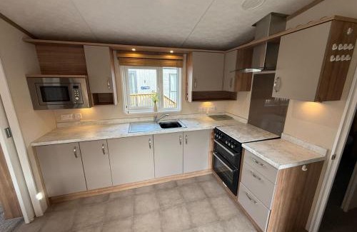 Malton Casa | Goldfinch Lodge at Brickyard Lakes